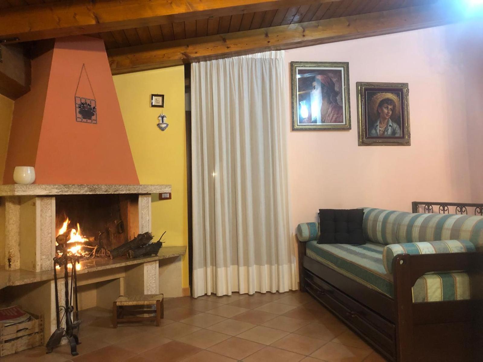 B&B La Rosa Салерно Екстер'єр фото
