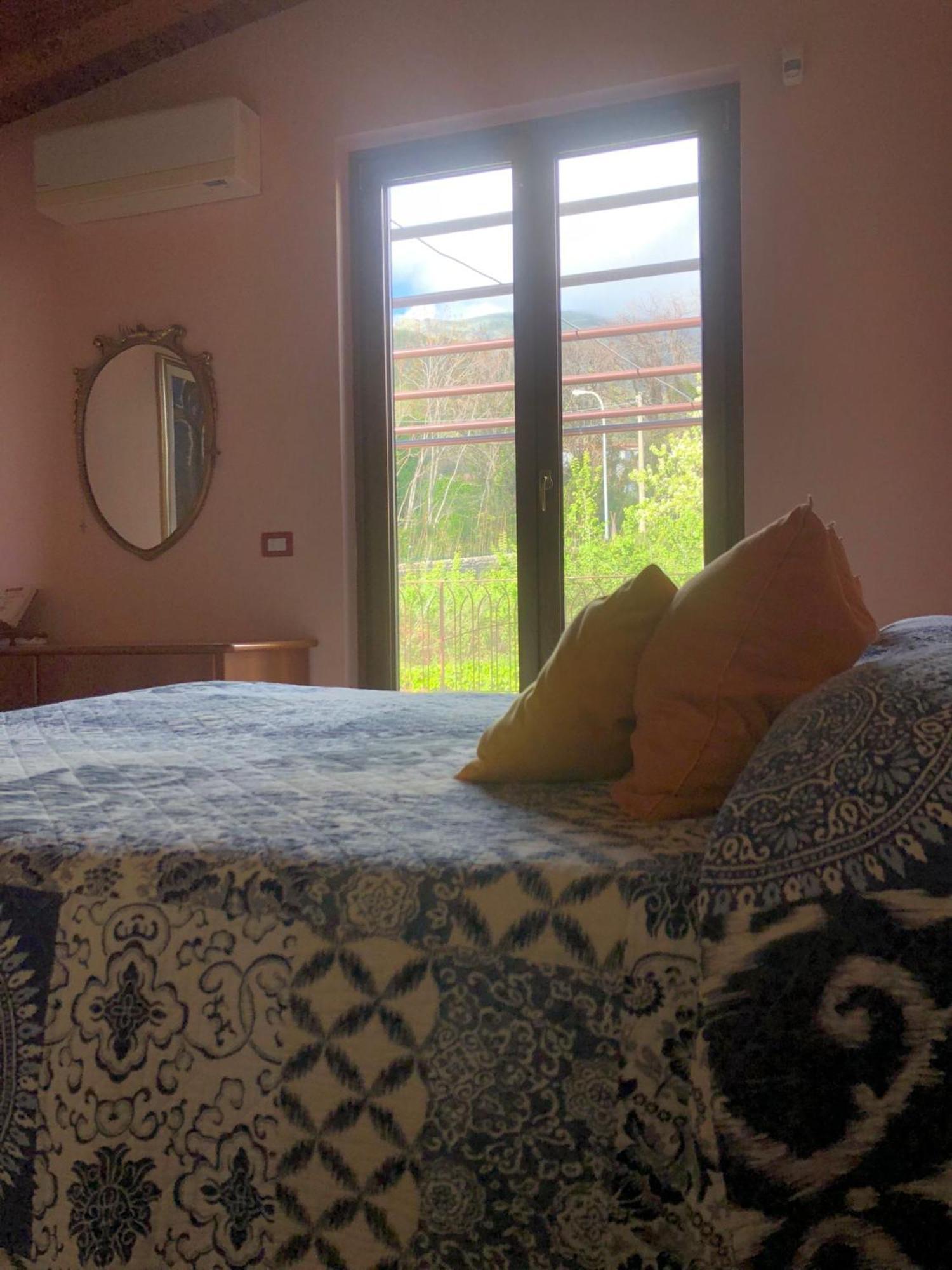 B&B La Rosa Салерно Екстер'єр фото